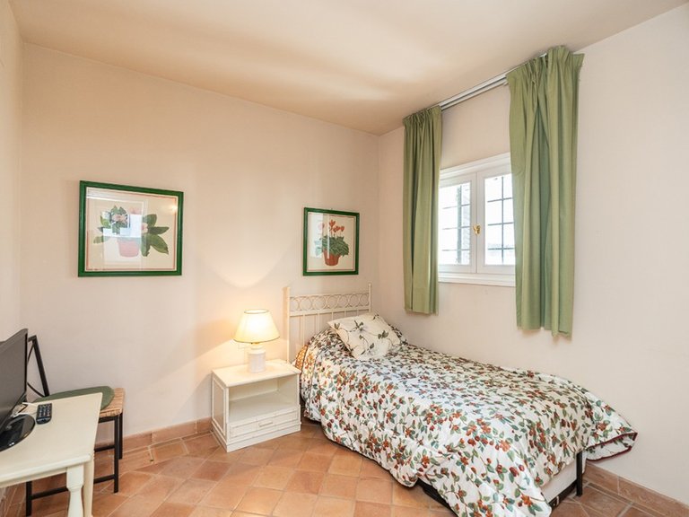 Apartment for Sale in Marbella, Malaga 13