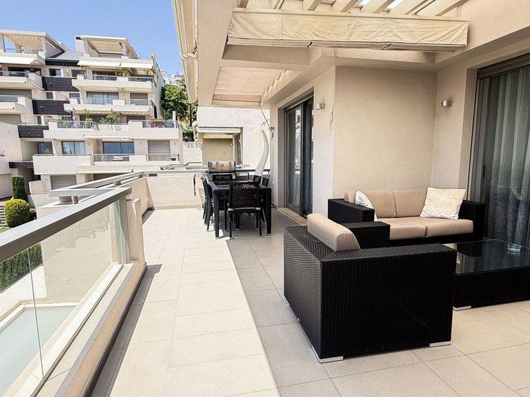 Apartment for Sale in Benahavís, Malaga 14