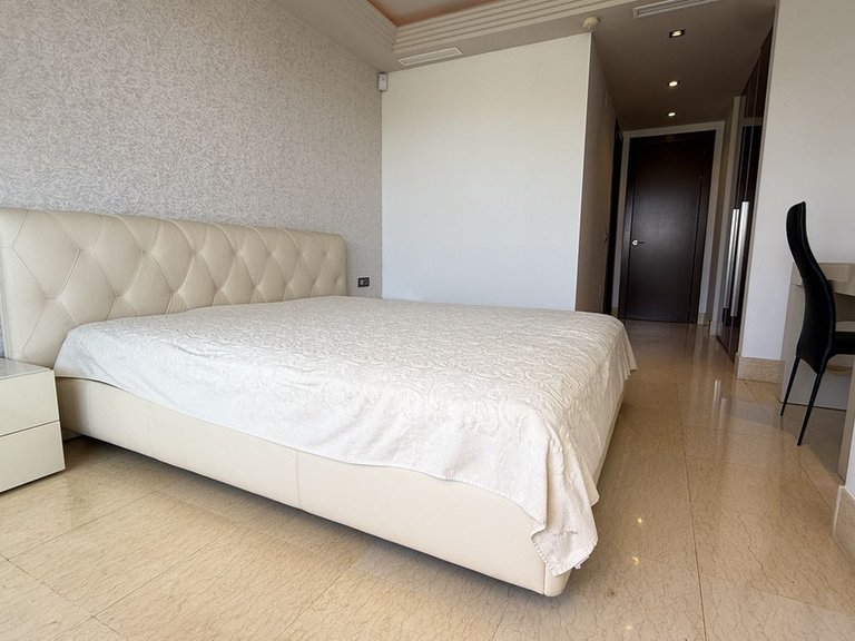 Apartment for Sale in Benahavís, Malaga 21