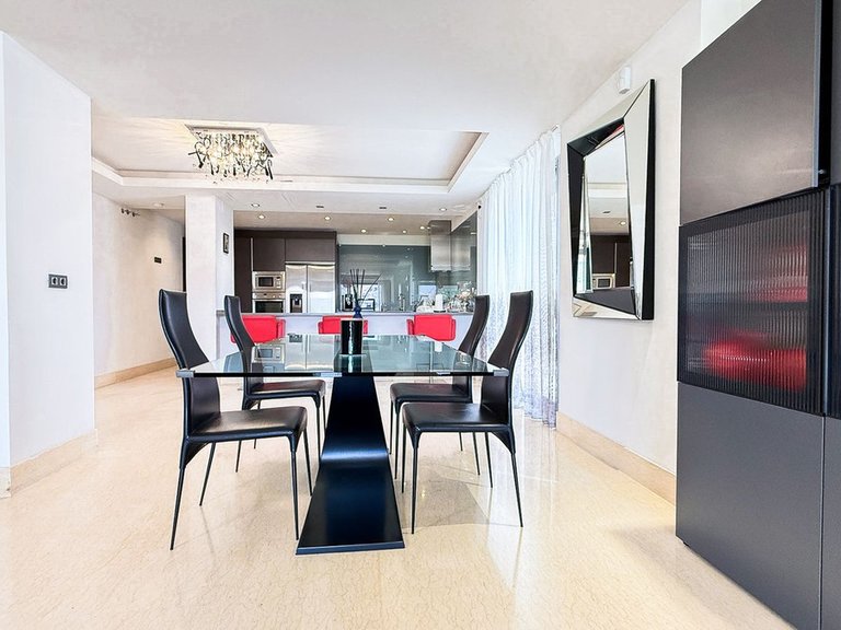Apartment for Sale in Benahavís, Malaga 7