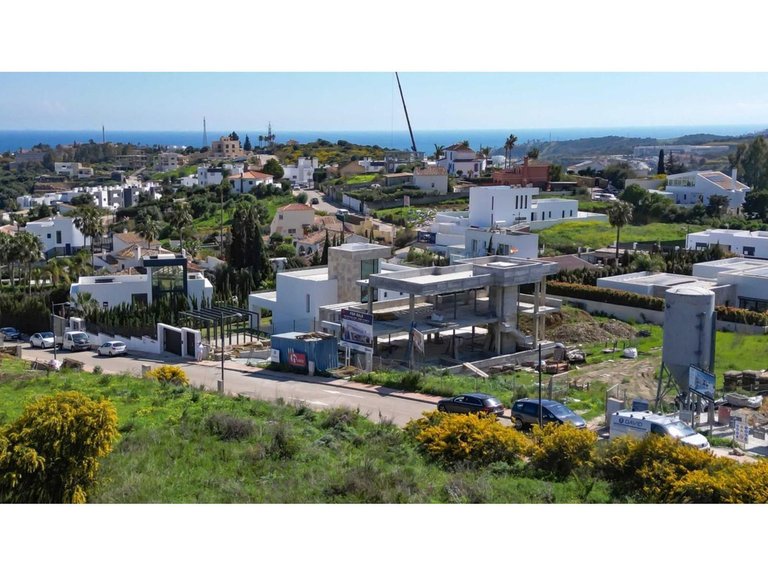 Villa for Sale in Valle Romano, Malaga 21