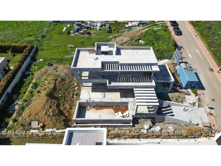Villa for Sale in Valle Romano, Malaga 3