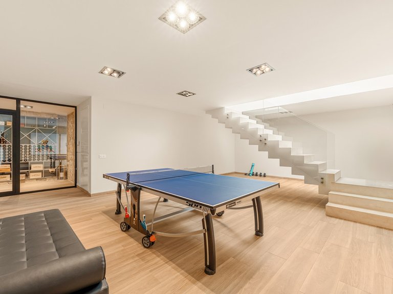 Villa for Sale in Nueva Andalucía, Malaga 41