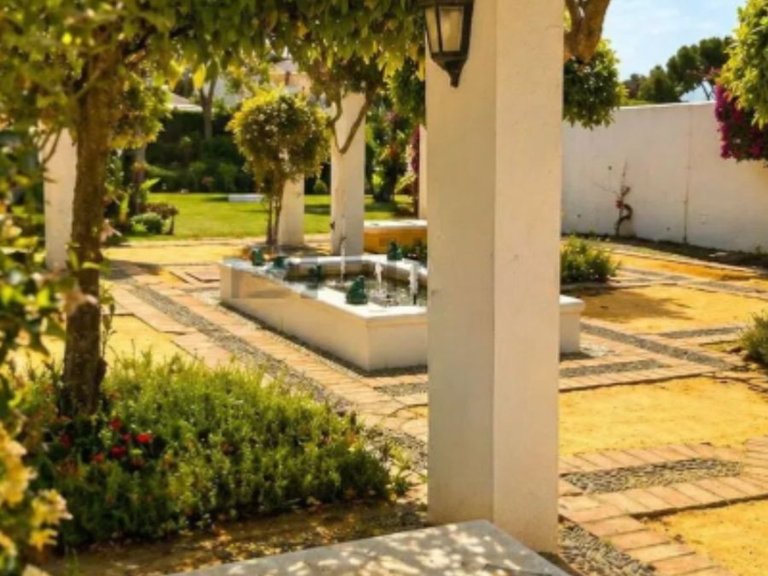 Apartment for Sale in El Paraiso, Malaga 18