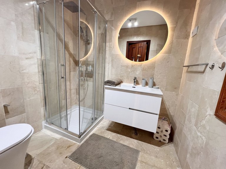 Apartment for Sale in Nueva Andalucía, Malaga 21