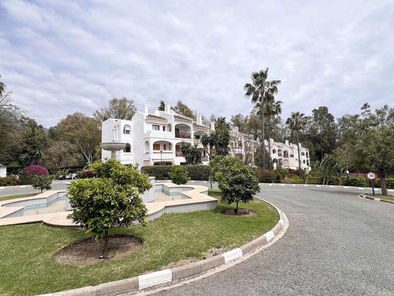 Apartment for Sale in Nueva Andalucía, Malaga 24