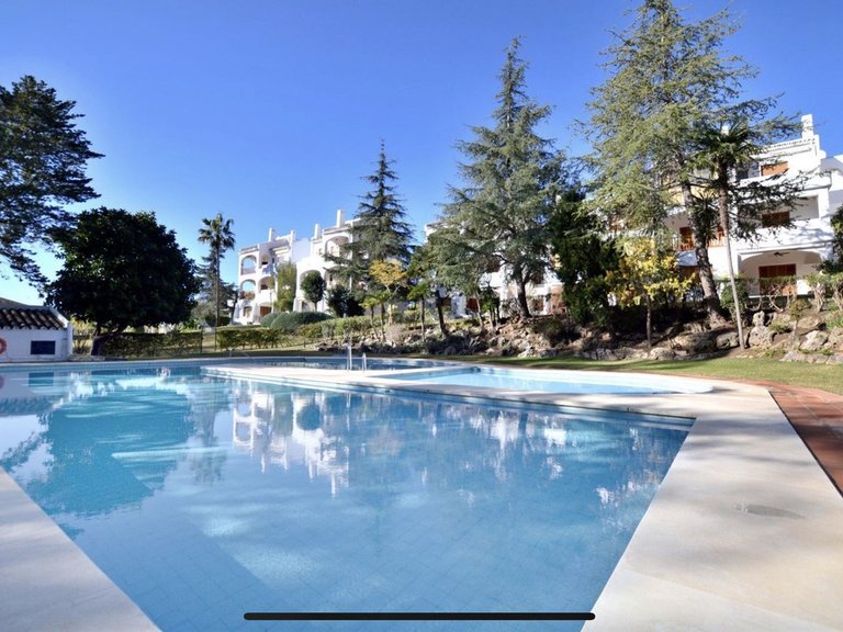 Apartment for Sale in Nueva Andalucía, Malaga 27
