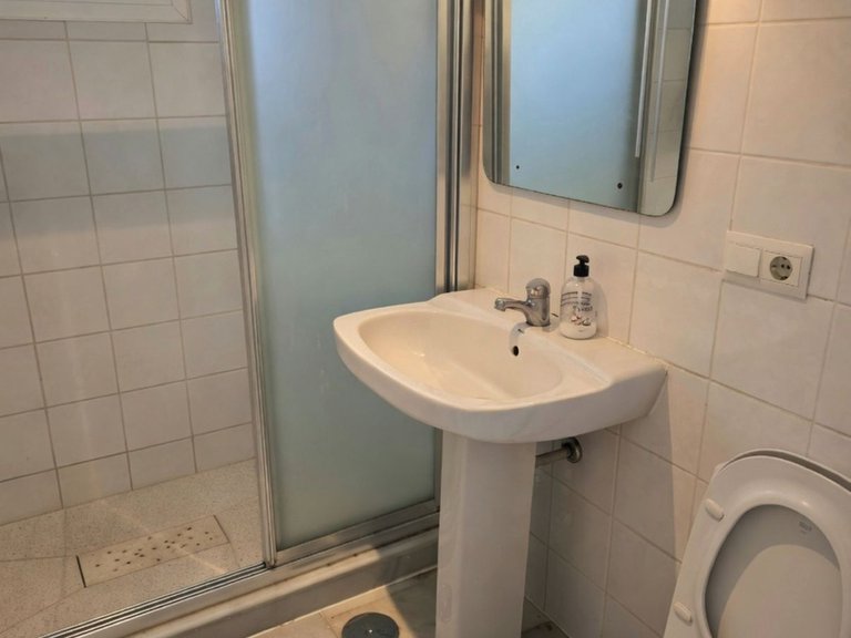 Apartment for Sale in El Paraiso, Malaga 11