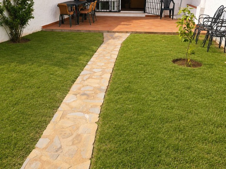 Apartment for Sale in El Paraiso, Malaga 3