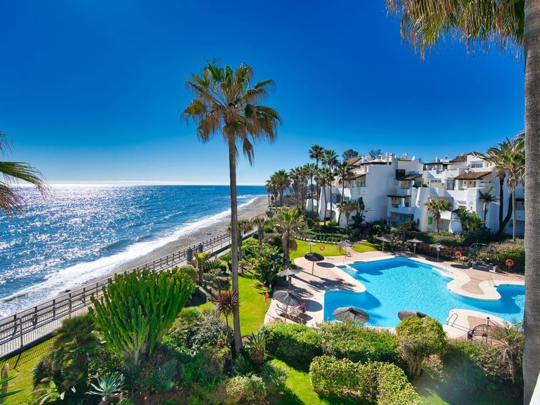 Apartment for Sale in Puerto Banús, Malaga 17