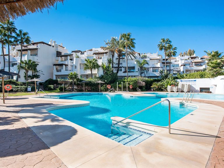 Apartment for Sale in Puerto Banús, Malaga 21