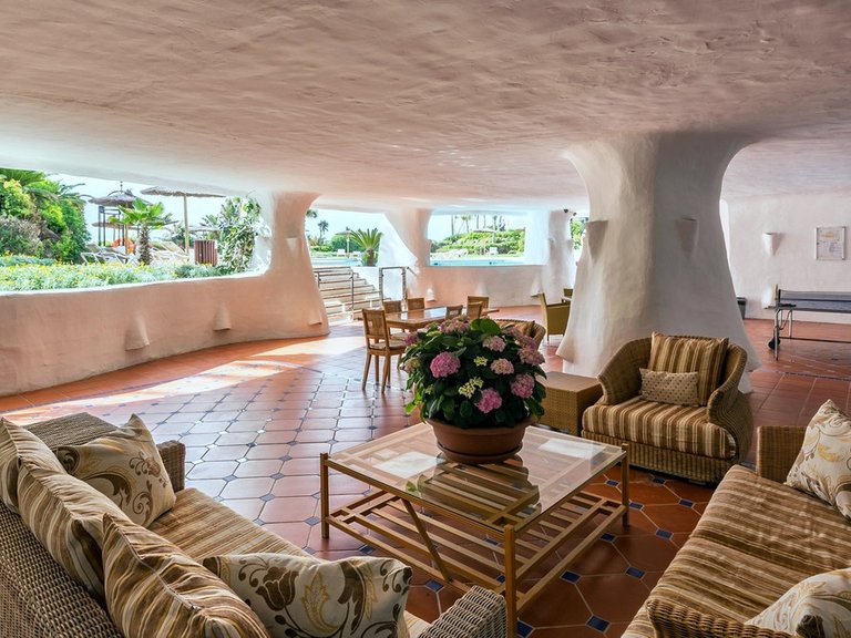 Apartment for Sale in Puerto Banús, Malaga 27