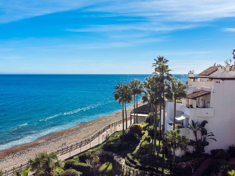 Apartment for Sale in Puerto Banús, Malaga 32
