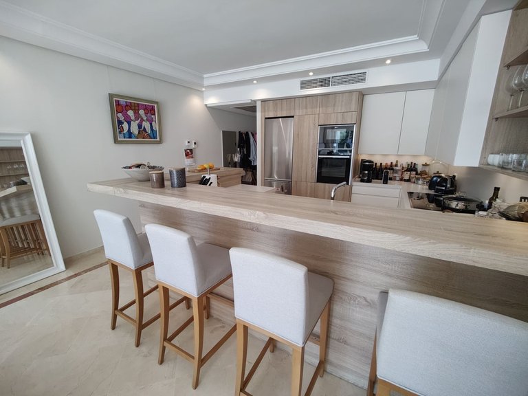 Apartment for Sale in Puerto Banús, Malaga 7