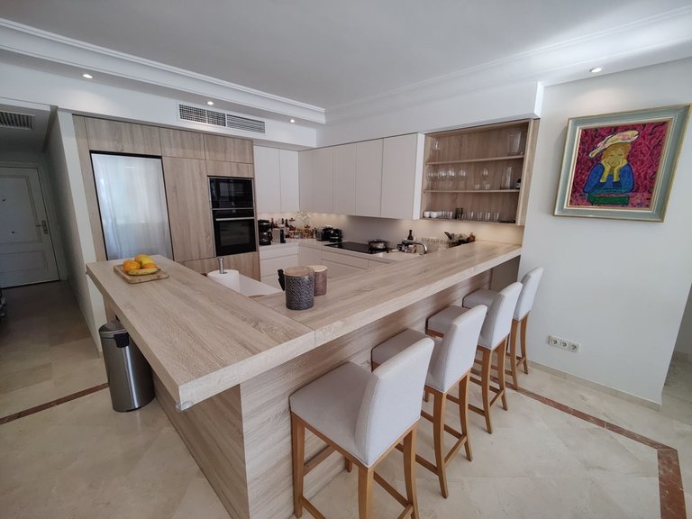 Apartment for Sale in Puerto Banús, Malaga 8