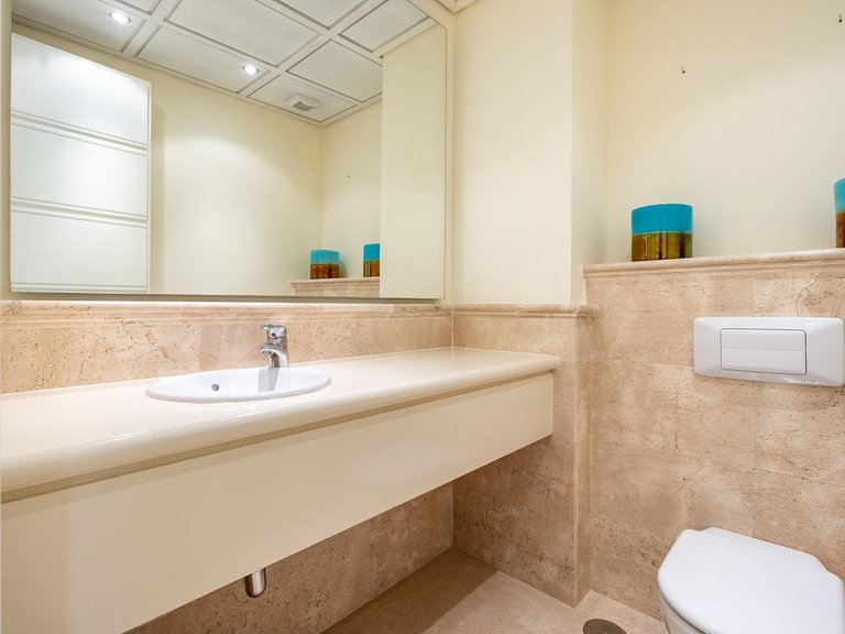 Apartment for Sale in Marbella, Malaga 14