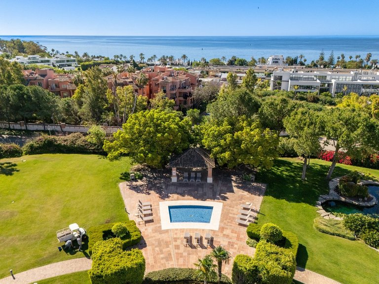 Apartment for Sale in Marbella, Malaga 23