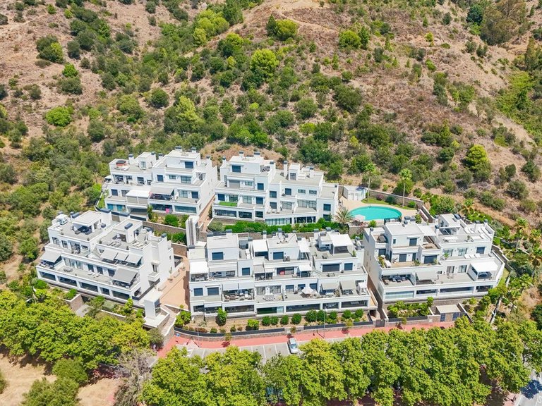 Apartment for Sale in Marbella, Malaga 25