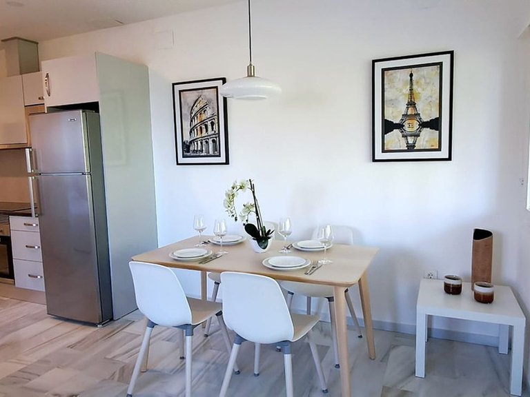 Apartment for Sale in The Golden Mile, Malaga 3
