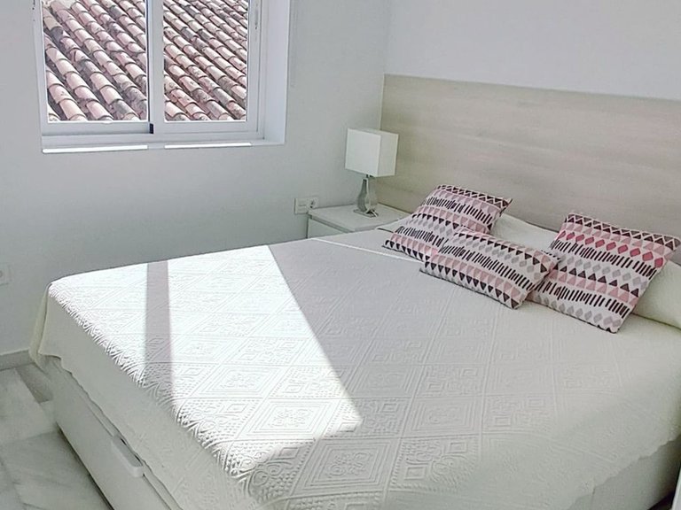 Apartment for Sale in The Golden Mile, Malaga 34