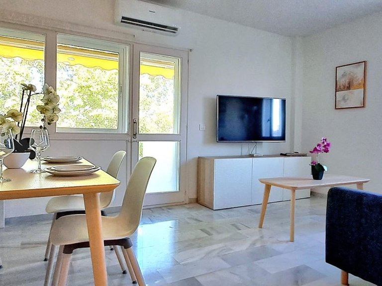 Apartment for Sale in The Golden Mile, Malaga 4