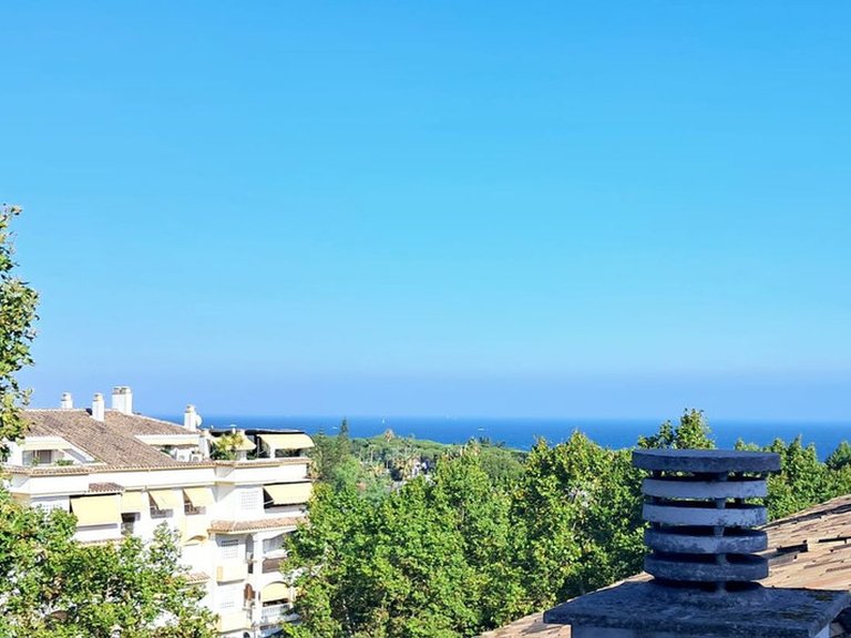 Apartment for Sale in The Golden Mile, Malaga 5