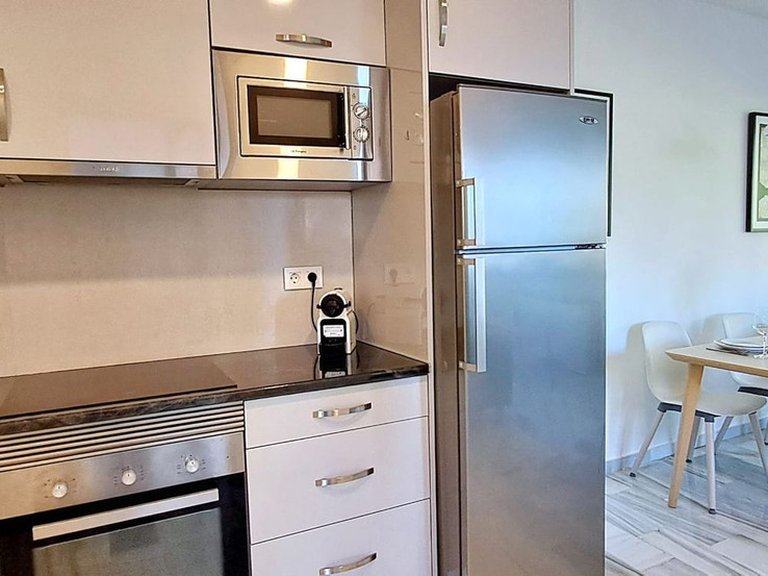 Apartment for Sale in The Golden Mile, Malaga 8