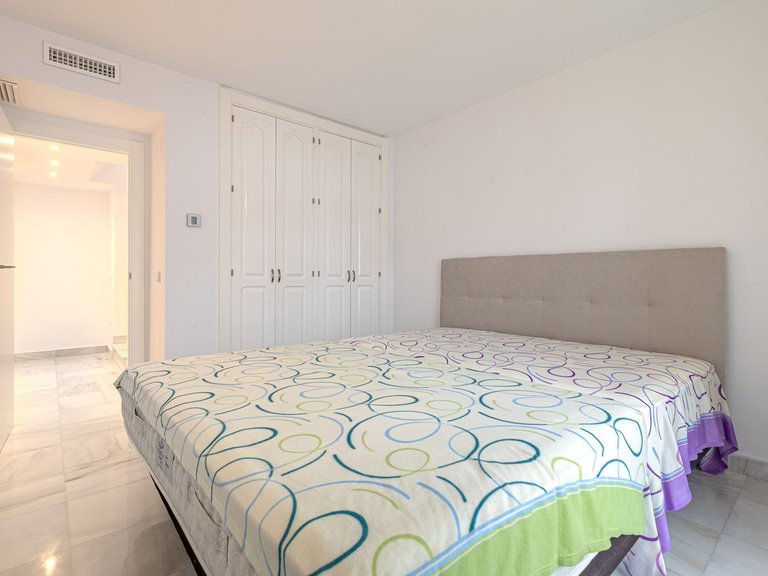 Villa for Sale in Nueva Andalucía, Malaga 19