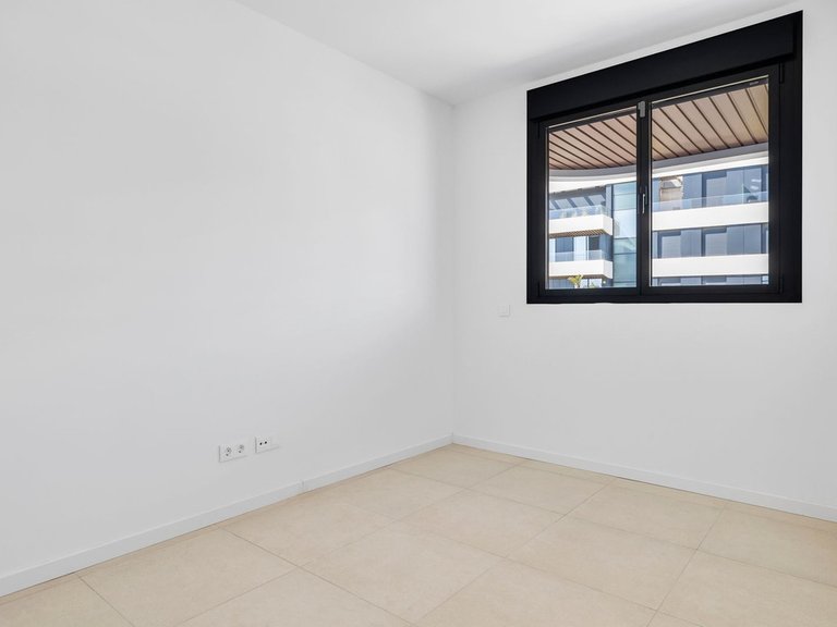 Apartment for Sale in Los Alamos, Malaga 14