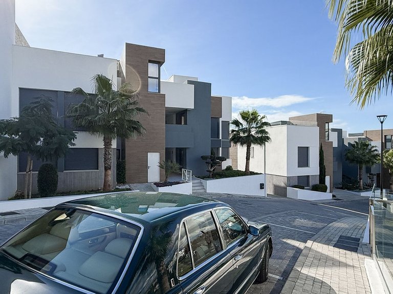 Apartment for Sale in Artola, Malaga 49