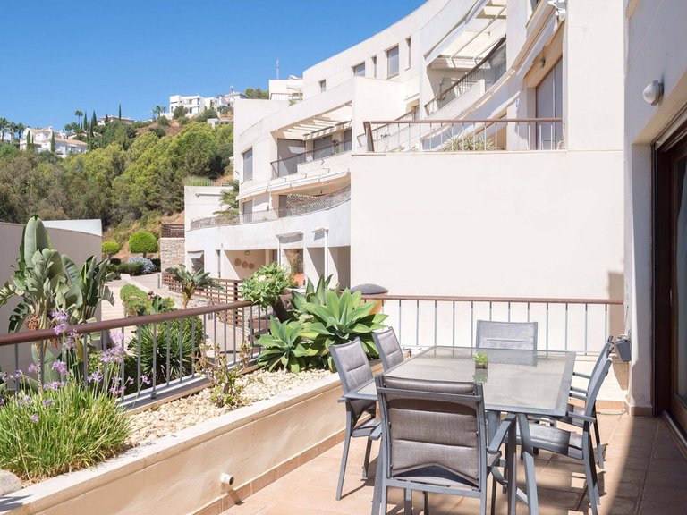 Apartment for Sale in Altos De Los Monteros, Malaga 4