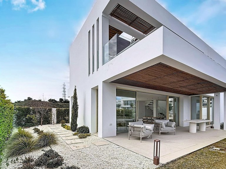 Villa for Sale in Málaga, Malaga 3