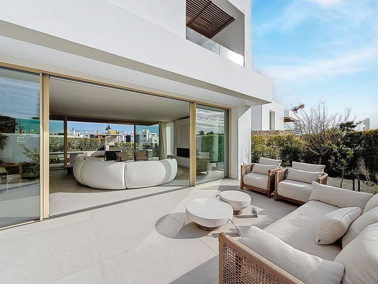 Villa for Sale in Málaga, Malaga 5