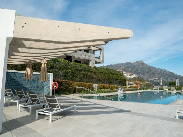 Apartment for Sale in Costa del Sol Benahavís, Malaga 1