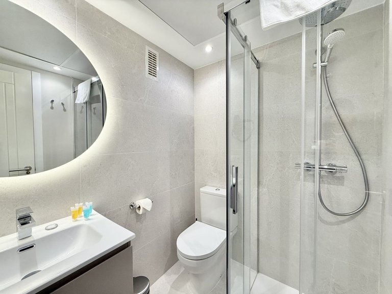 Apartment for Sale in Benahavís, Malaga 16