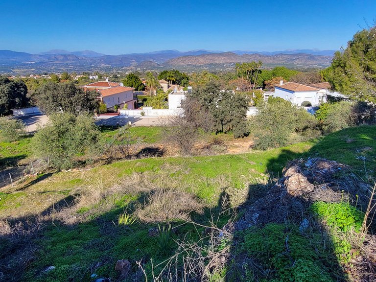 Plot for Sale in Alhaurín El Grande, Malaga 3