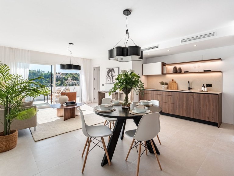 Apartment for Sale in La Quinta, Malaga 1