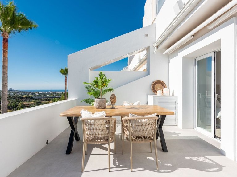 Apartment for Sale in La Quinta, Malaga 6