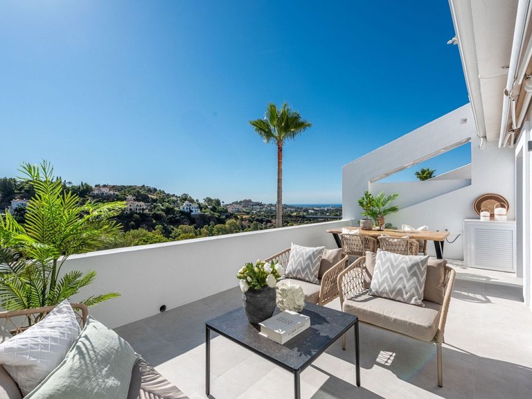 Apartment for Sale in La Quinta, Malaga 7
