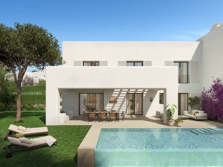 Villa for Sale in Sotogrande, Cadiz 3