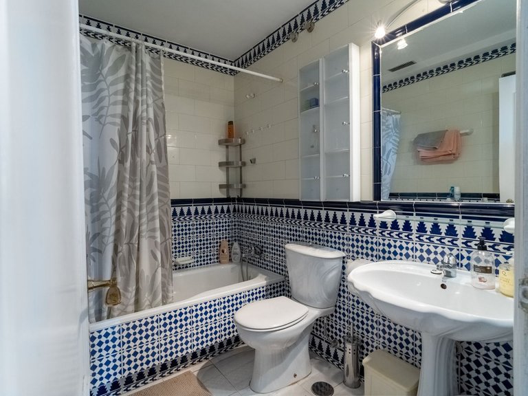 Apartment for Sale in Costa del Sol, Benalmadena Pueblo, Malaga 17