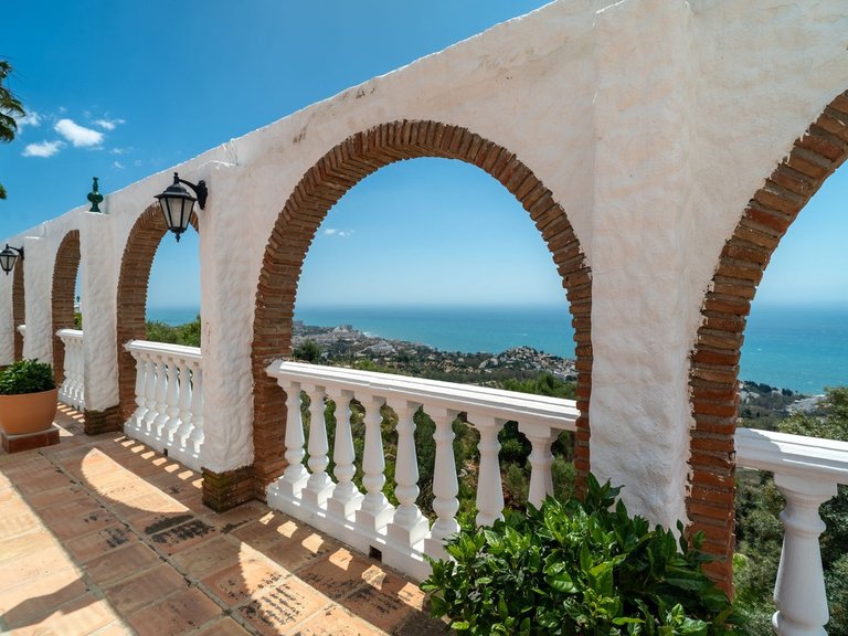 Apartment for Sale in Costa del Sol, Benalmadena Pueblo, Malaga 3