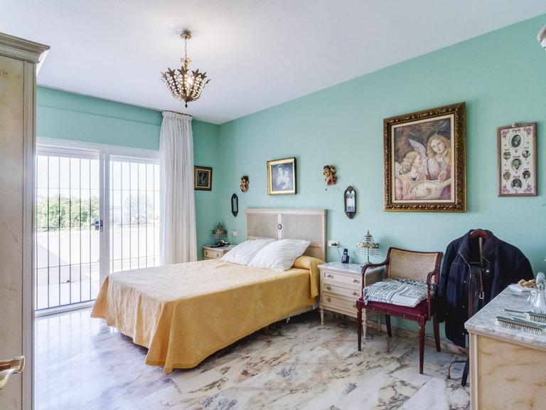 Villa for Sale in Marbella, Malaga 20