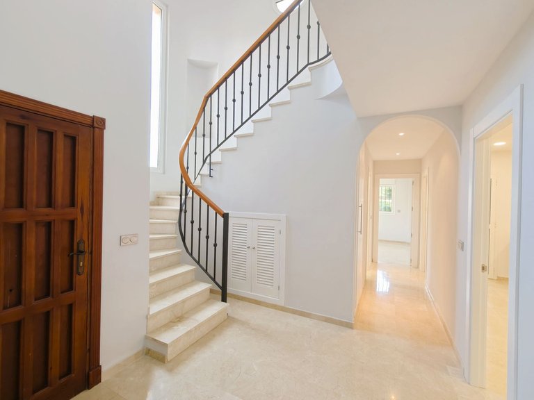 Villa for Sale in San Roque Club, Cadiz 6