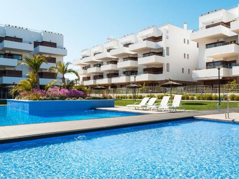 Apartment for Sale in Lomas De Cabo Roig, Alicante 1