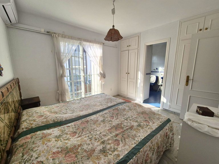 Villa for Sale in Los Boliches, Malaga 18