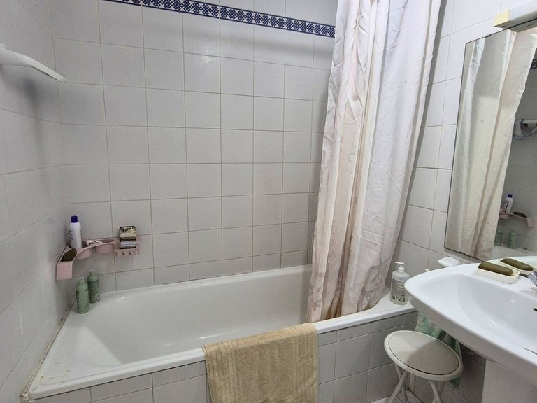 Villa for Sale in Los Boliches, Malaga 27