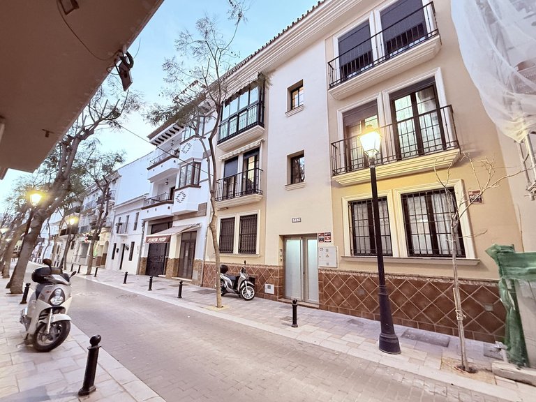 Apartment for Sale in Los Boliches, Malaga 27