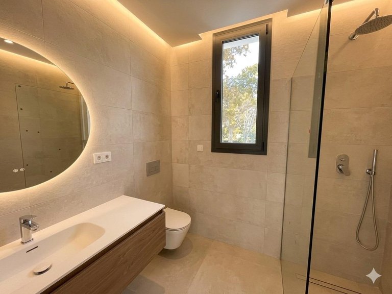 Villa for Sale in Estepona, Malaga 17