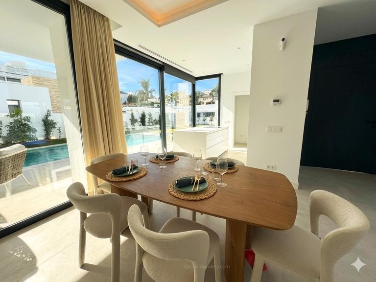 Villa for Sale in Estepona, Malaga 8